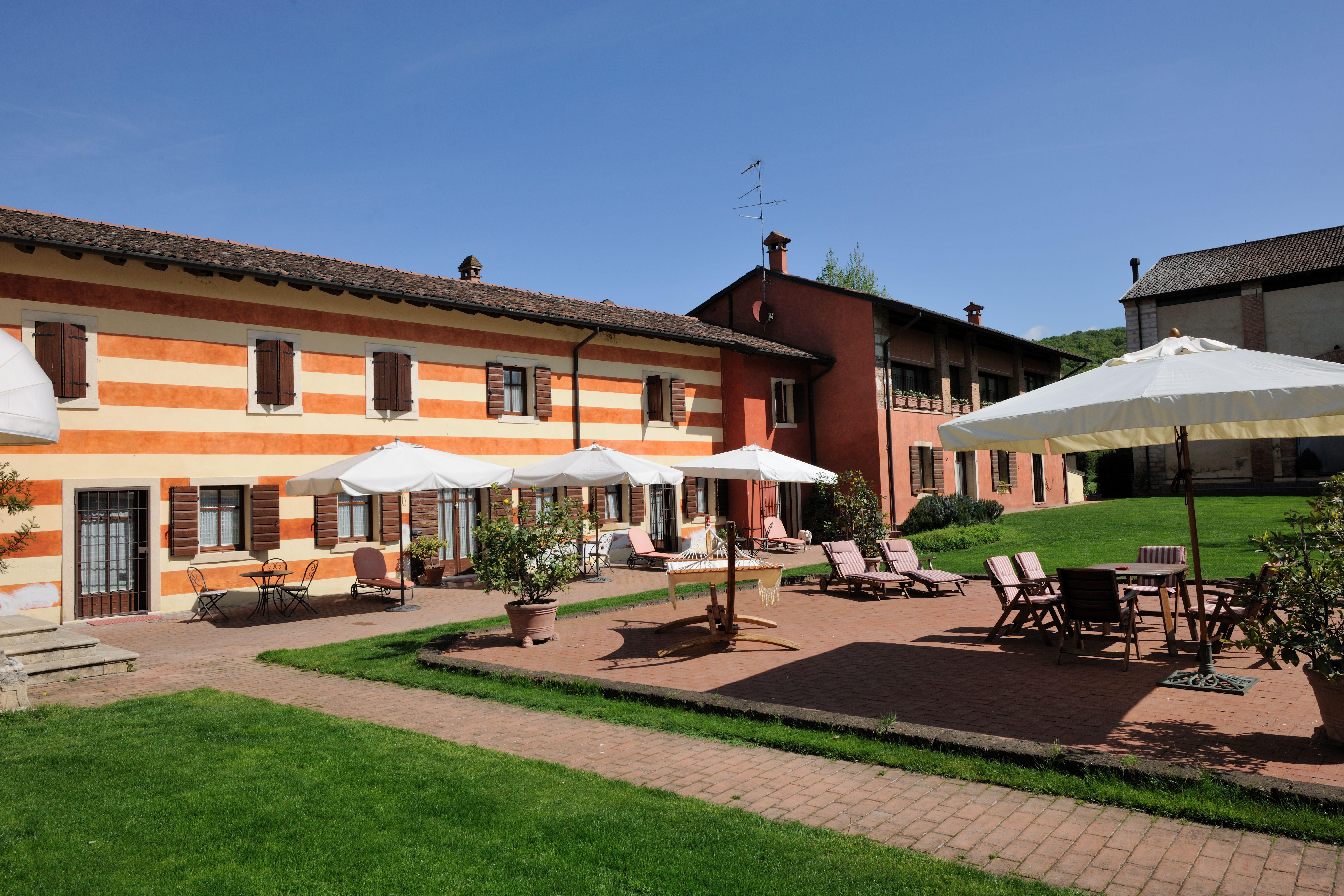 Musella Winery & Relais Guest House San Martino Buon Albergo Exterior photo